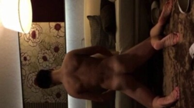 性感大长腿美女秘书包臀裙诱惑，公司领导高级包厢地毯上激烈啪啪潜规则高潮迭起！